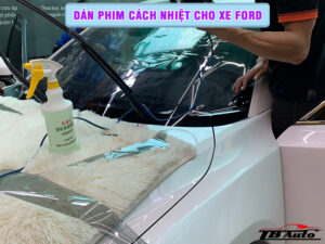 Địa chỉ dán phim cách nhiệt cho xe Ford uy tín chất lượng tại TP Thủ Đức