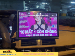 Mitsubishi Xpander 2019 gắn màn hình Oled 13inch 2 Mitsubishi Xpander 2019 gắn màn hình Oled 13inch Thanh Bình Auto
