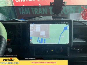 Xe Tải Isuzu gắn màn hình Oled A5 Thanh Bình Auto