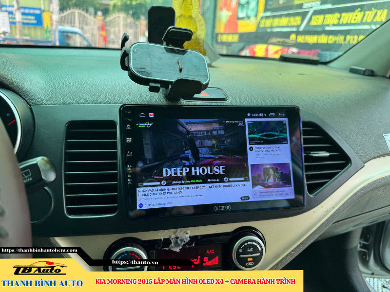 Kia Morning 2015 lên màn hình Oled X4 + Camera hành trình 10 Kia Morning 2015 lên màn hình Oled X4 + Camera hành trình Thanh Bình Auto