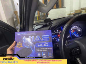 Toyota Fortuner gắn màn hình hiển thị thông tin HUD Vietmap H1AS Thanh Bình Auto
