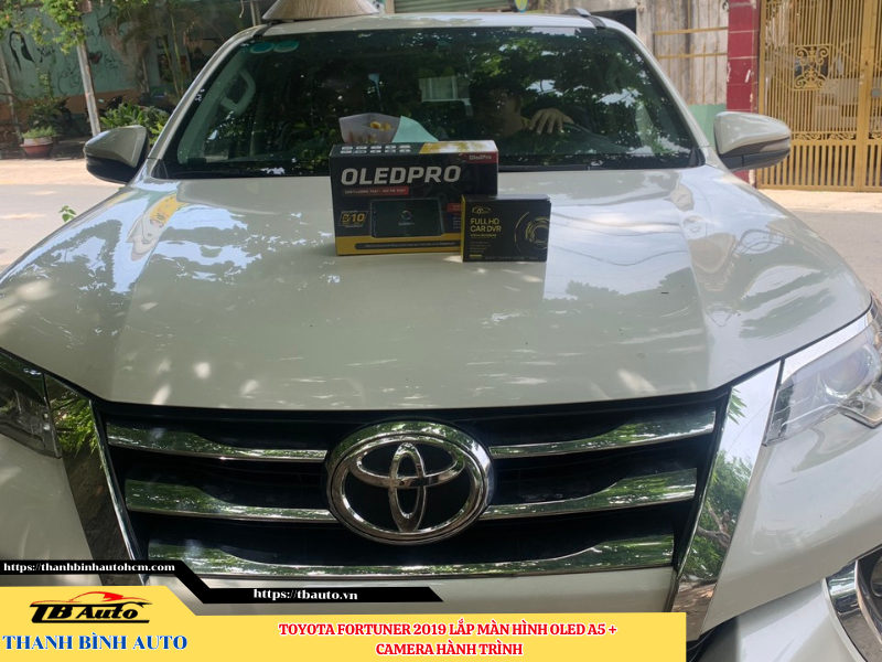 Toyota Fortuner 2019 gắn màn hình Oled A5 + Camera hành trình 8 Toyota Fortuner 2019 gắn màn hình Oled A5 + Camera hành trình Thanh Bình Auto