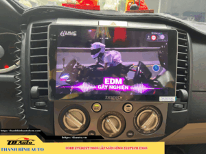Ford Everest 2009 gắn màn hình Zestech E360 Thanh Bình Auto