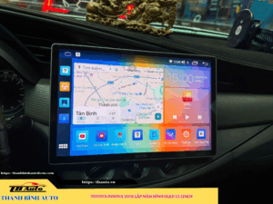 Toyota Innova 2018 gắn màn hình Oled 13.1 inch 1 Toyota Innova 2018 gắn màn hình Oled 13.1 inch Thanh Bình Auto