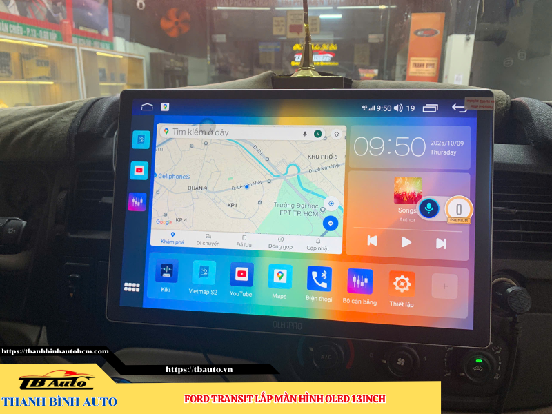 Ford Transit gắn màn hình Oled 13inch Thanh Bình Auto